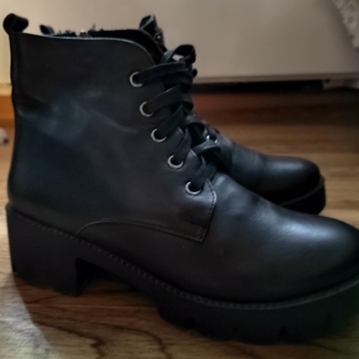 Ботинки осенние.