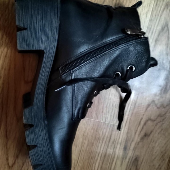 Ботинки осенние.