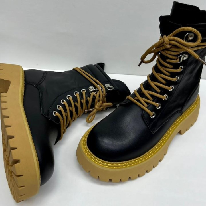 Ботинки женские