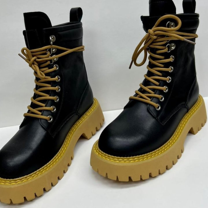 Ботинки женские