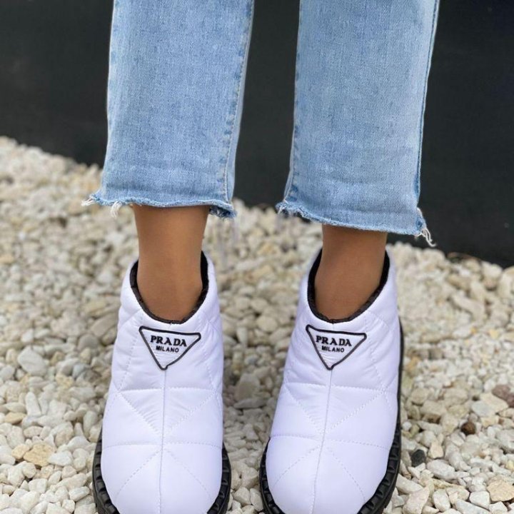 Дутики белые Prada