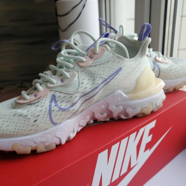 Кроссовки, Nike