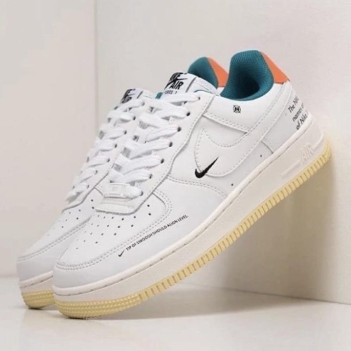 Кроссовки Nike