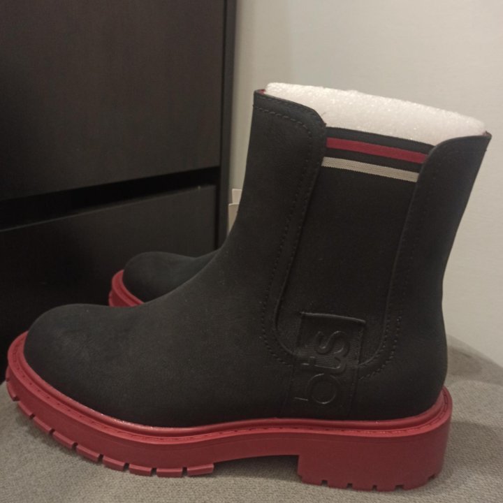 Ботинки, Betsy