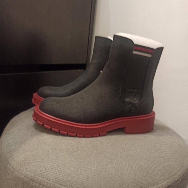 Ботинки, Betsy