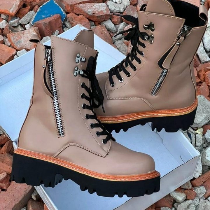 Осенние ботинки