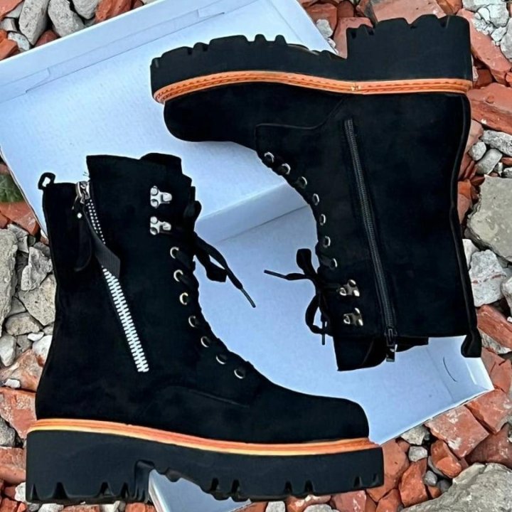 Осенние ботинки