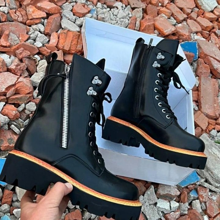 Осенние ботинки