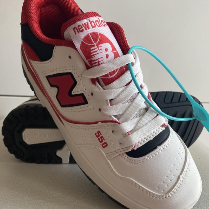 Кроссовки новые New Balance 550