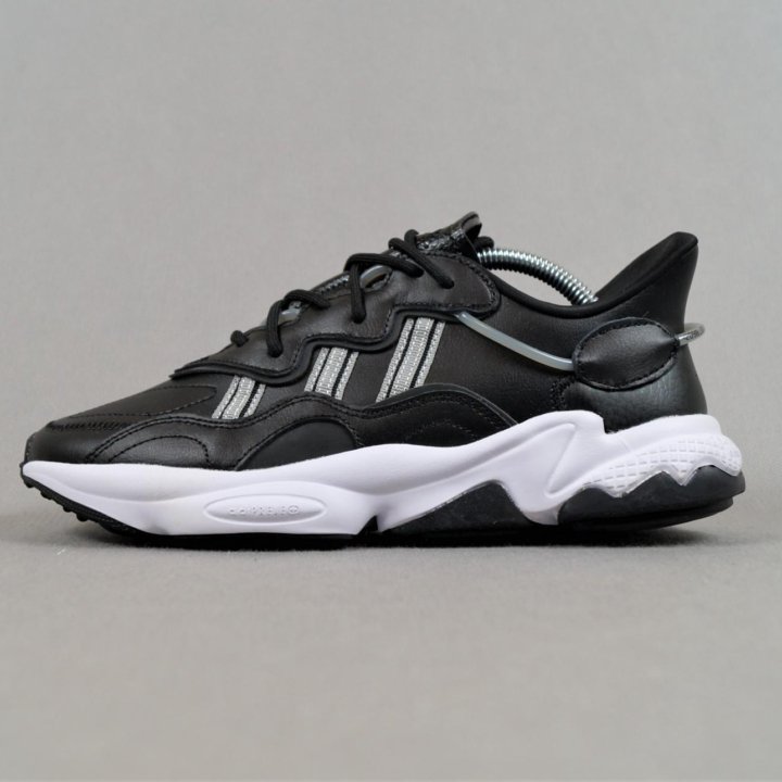 Кроссовки Adidas Ozweego