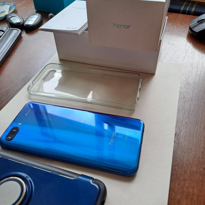 Смартфон Honor10I