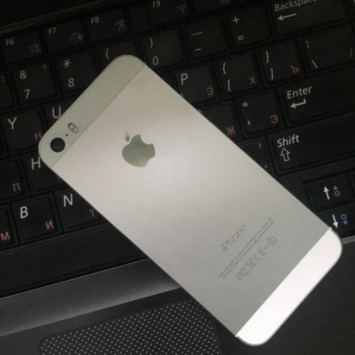 iPhone 5S 32Gb белый