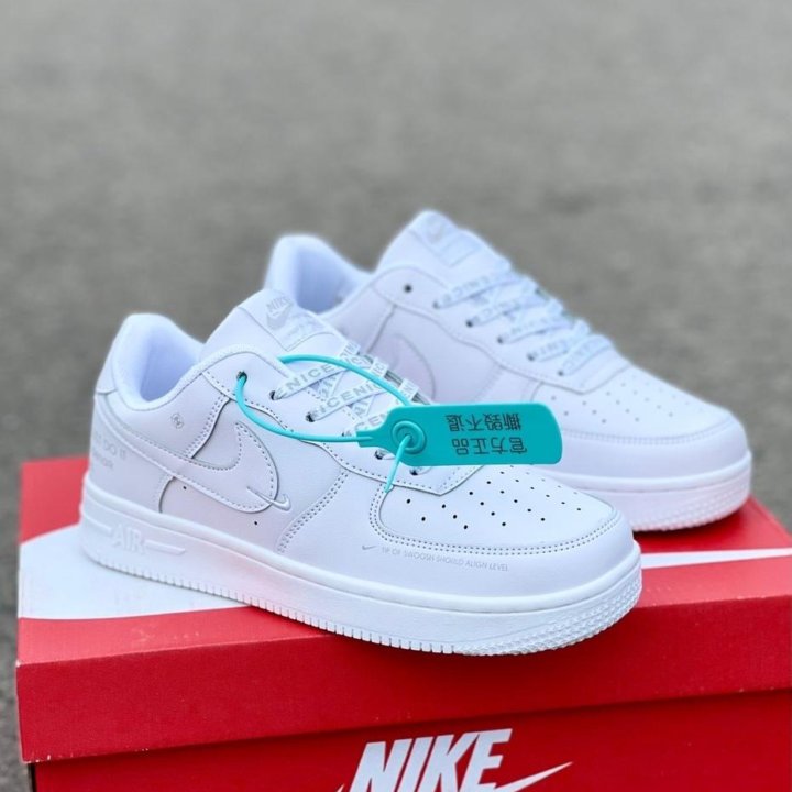 Кроссовки Nike Air Force женские