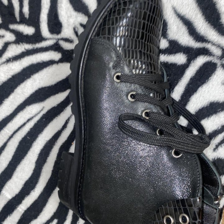 Ботинки новые