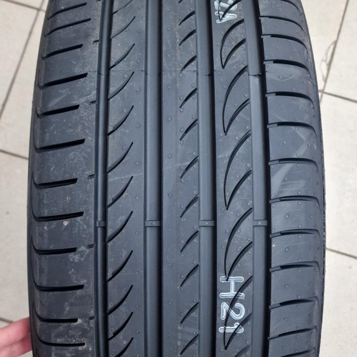 Pirelli Powergy 225 40 19