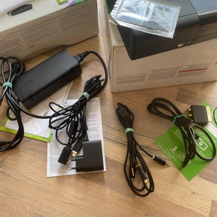 Xbox 360 E Console 250 GB Model 1538