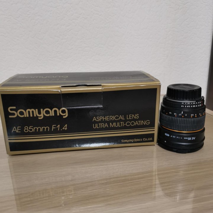 Samyang 85mm f 1.4