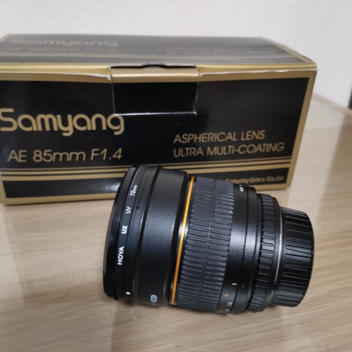 Samyang 85mm f 1.4