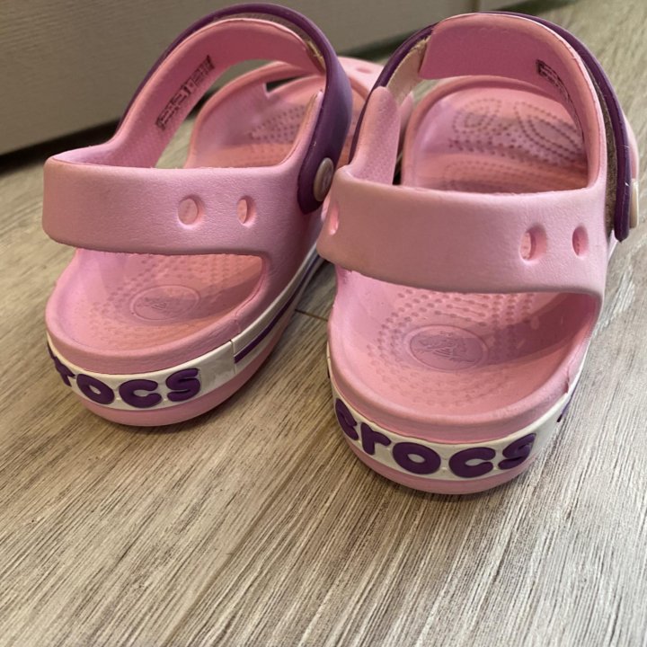 CROCS C13