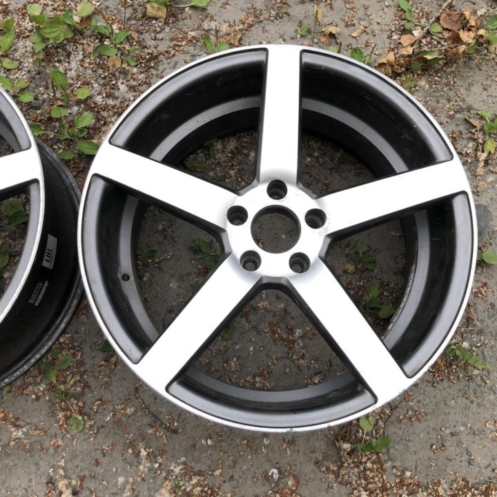 Диск литой R19 5/114 Vossen 1шт кривой