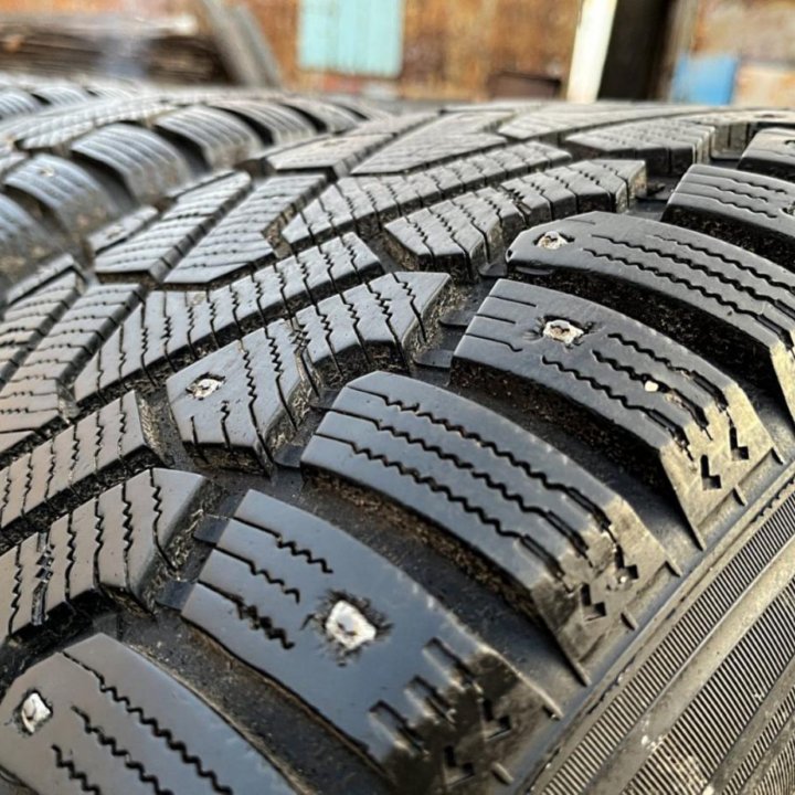 Зима Pirelli Ice Zero 255/55 R18 + Литьё Mercedes