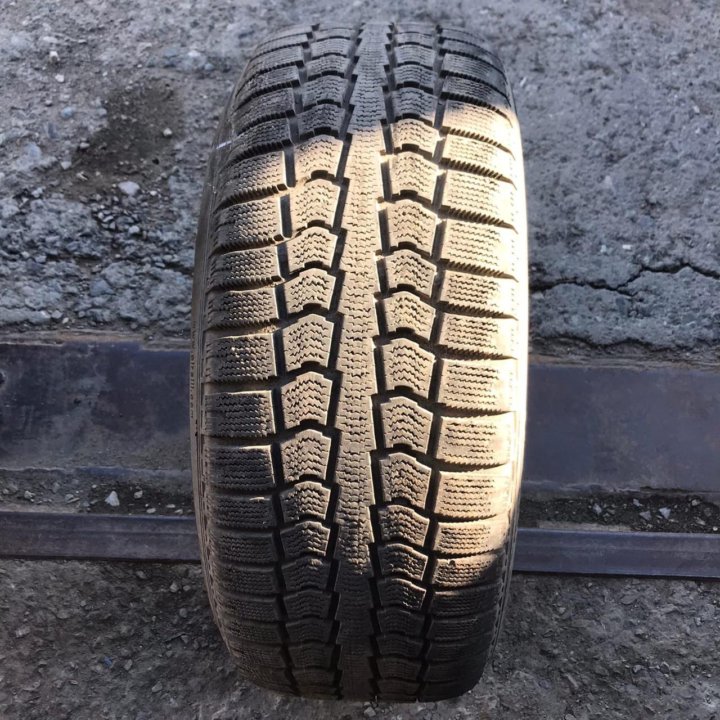 225/50R17 Pirelli Winter Ice Control (Лот №4685)