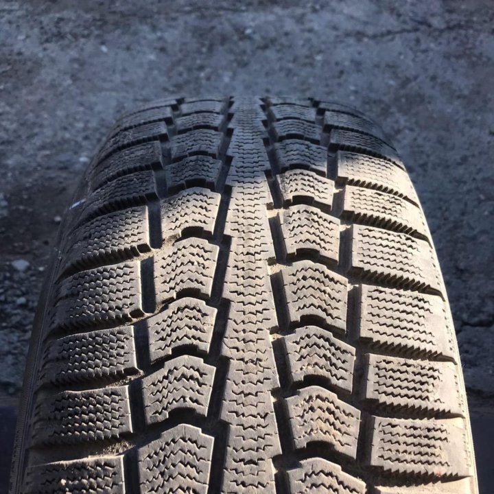 225/50R17 Pirelli Winter Ice Control (Лот №4685)