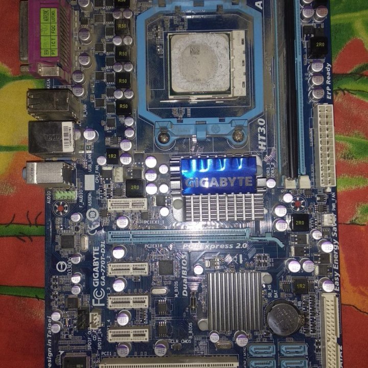 Комплект GA-770T-D3L / Athlone 640 / ddr3 8gb