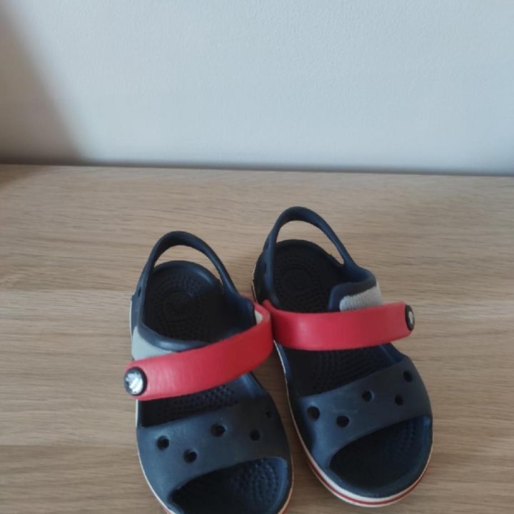 Crocs c7