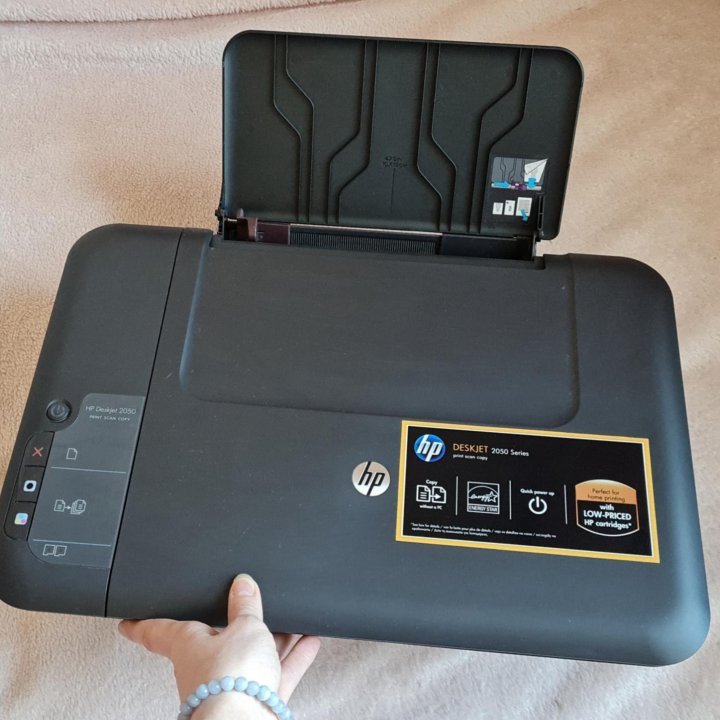 Принтер hp Deskjet 2050