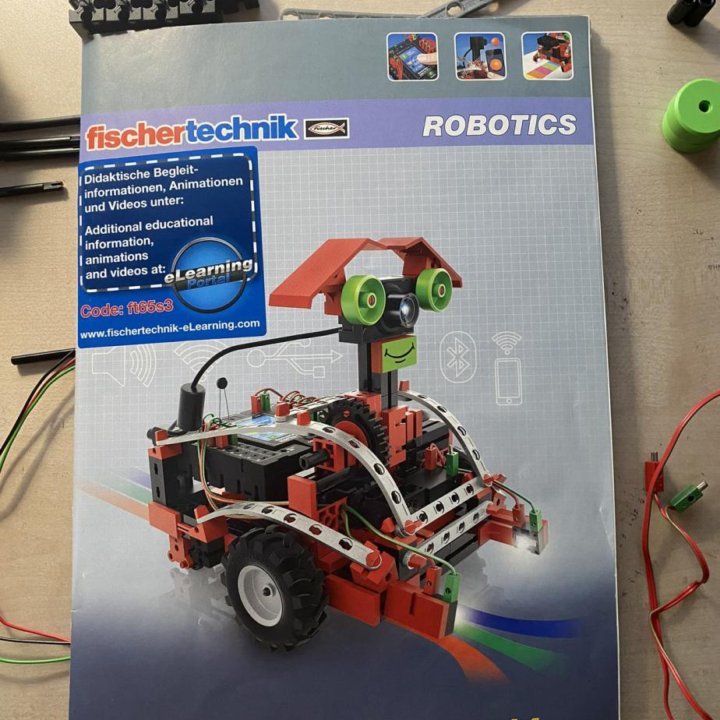 Fischertechnik robotics TXT Discovery set