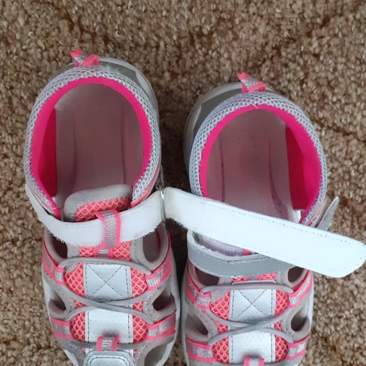 Сандали для девочки