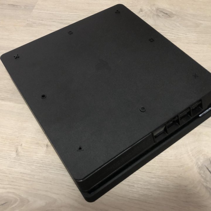 PlayStation 4 Slim 1 tb