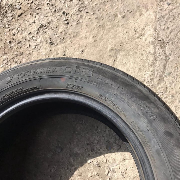 215/60R16 Yokohama Decibel E70B (Лот №4658)