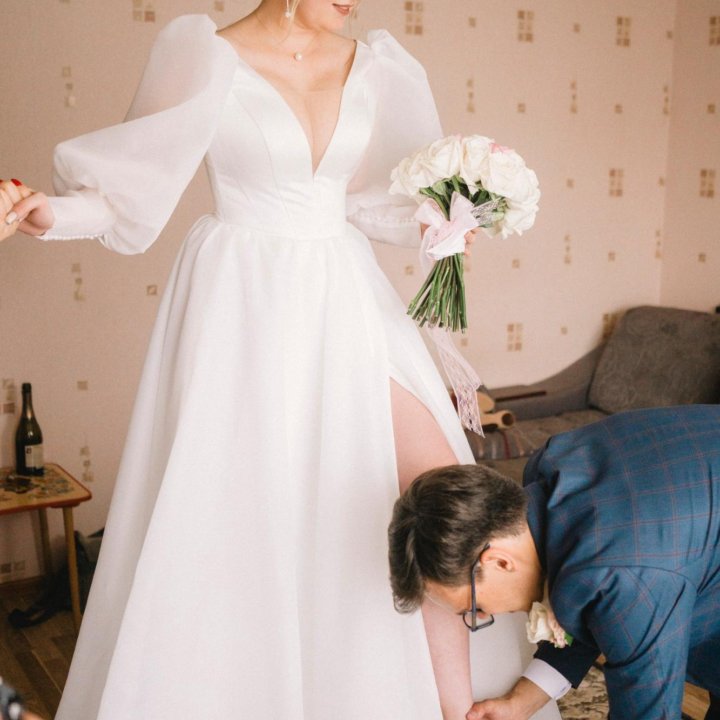 Свадебное платье