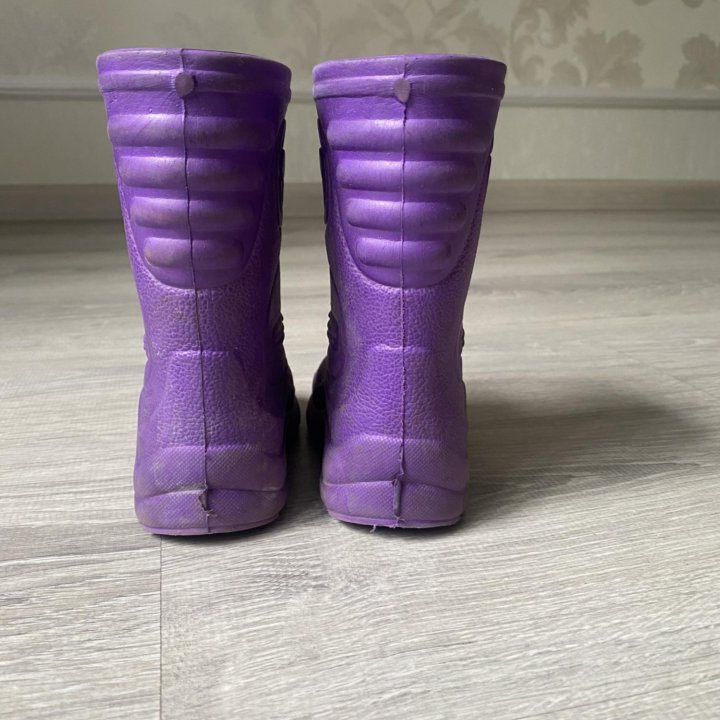 Резиновые сапоги