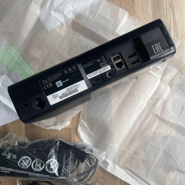 Xbox 360 E Console 500 GB Model 1538