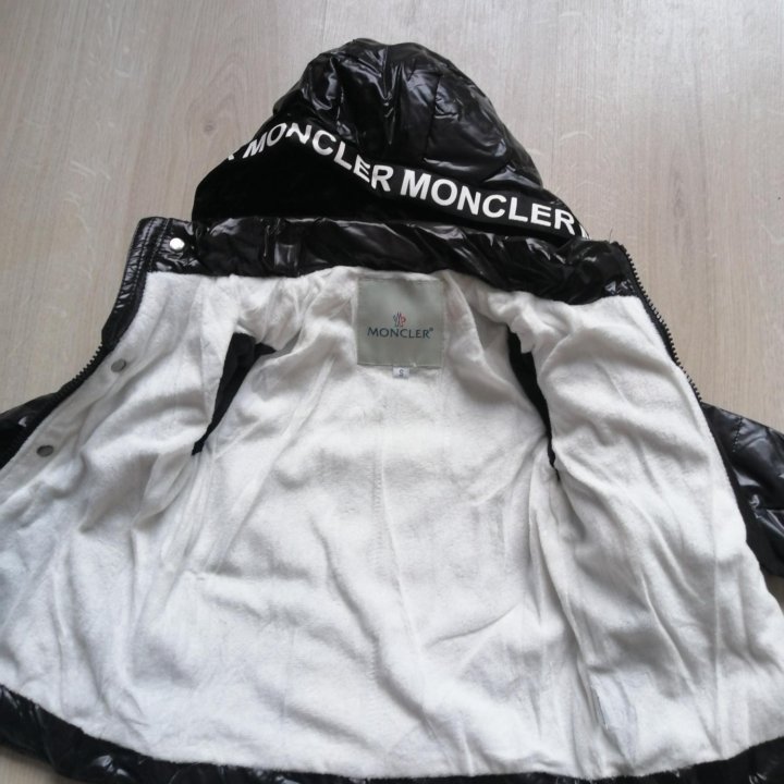 Куртка Moncler новая р.с 80 по 98