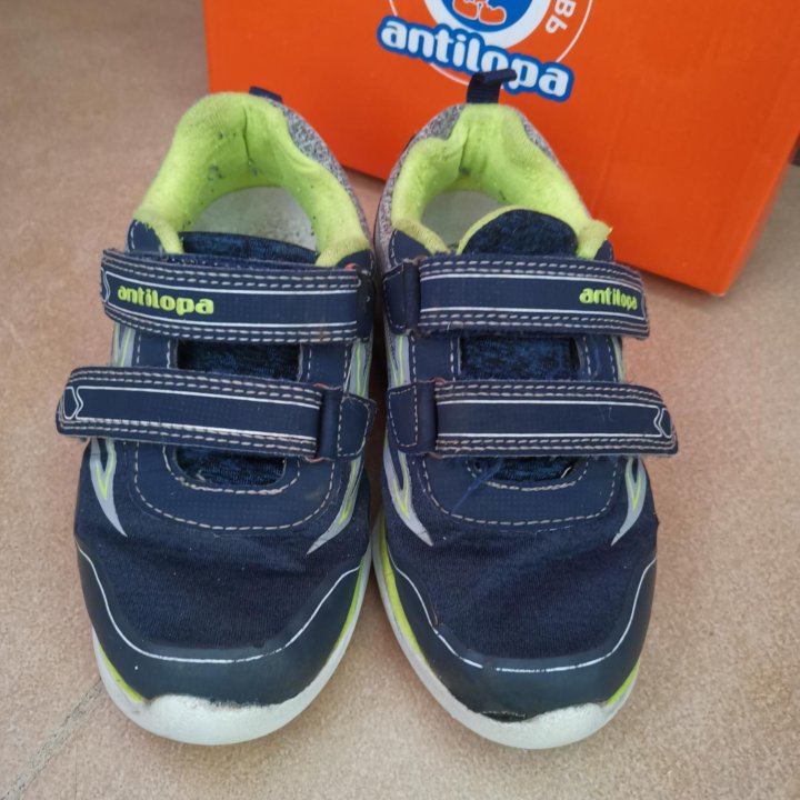 Кроссовки Антилопа