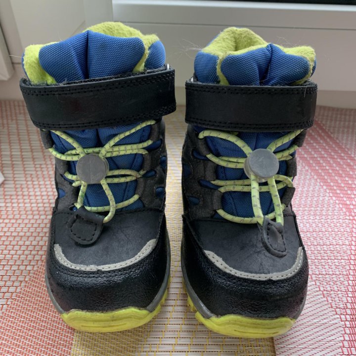 Зимние ботинки