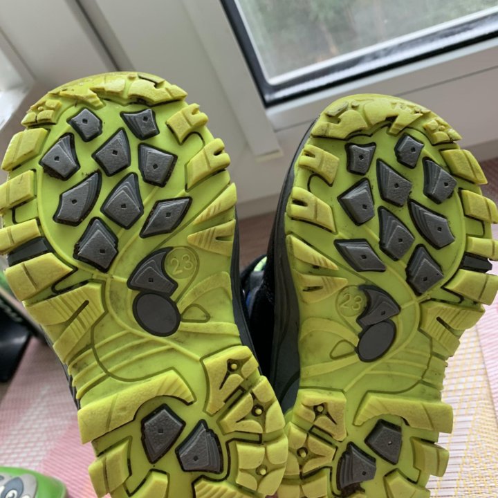 Зимние ботинки