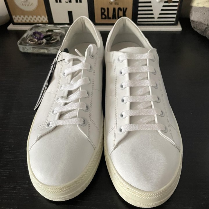 Кроссовки Mango,39р