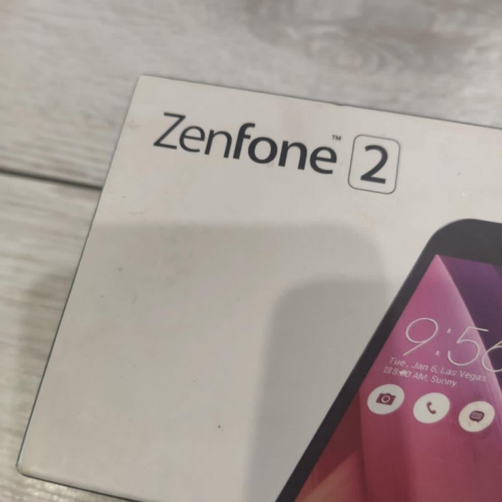 Смартфон ASUS ZenFone ZE500