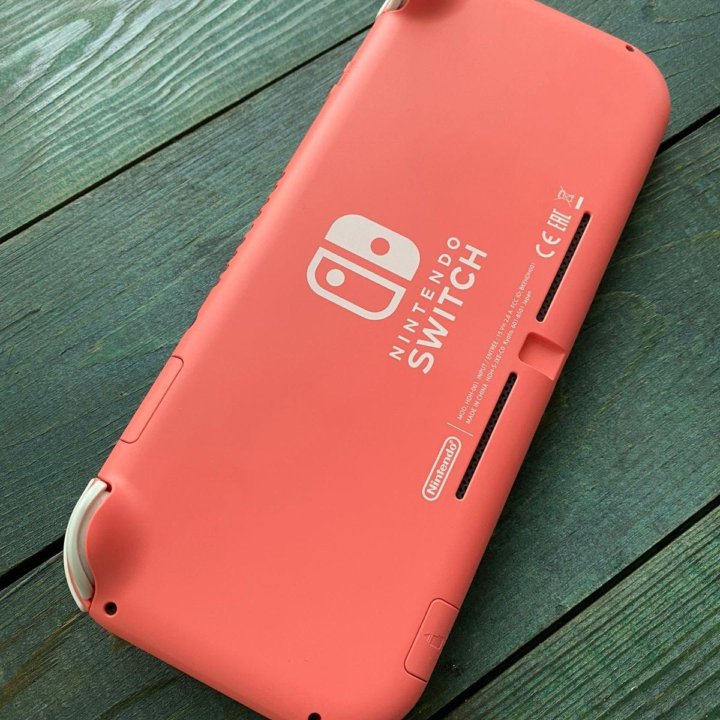Nintendo Switch Lite + игры
