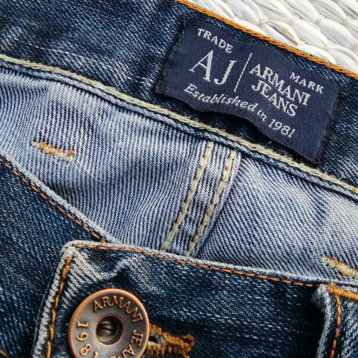 Джинсы Armani Jeans