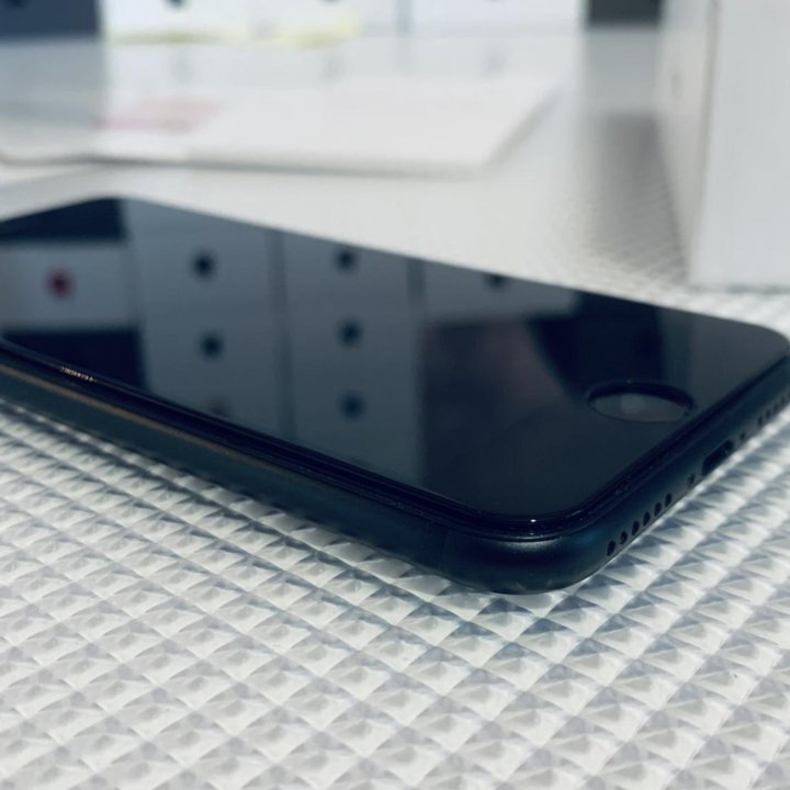 iPhone 7 128 Gb Новый 