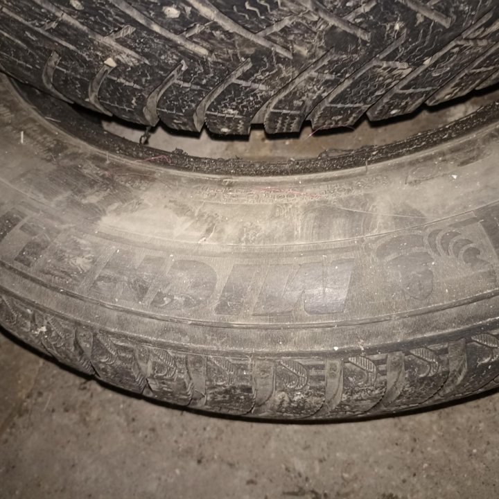 Продам шины Мишелен 235/65 r17