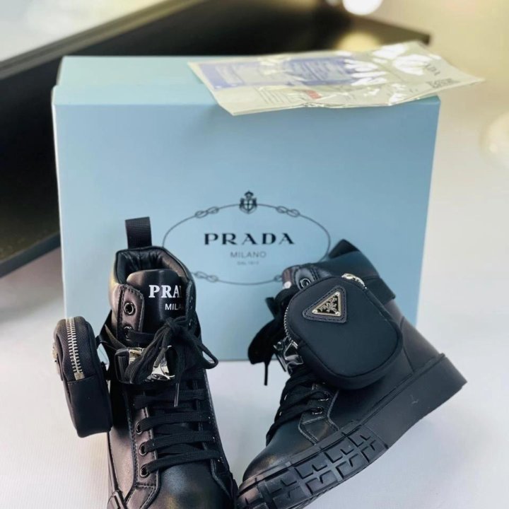 Ботинки Prada