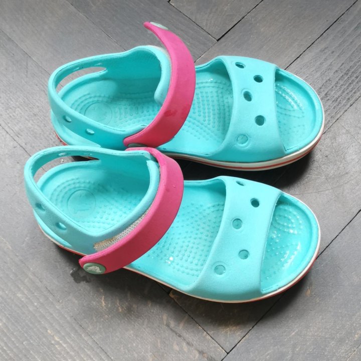 Сандалии crocs c9