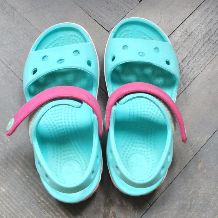 Сандалии crocs c9